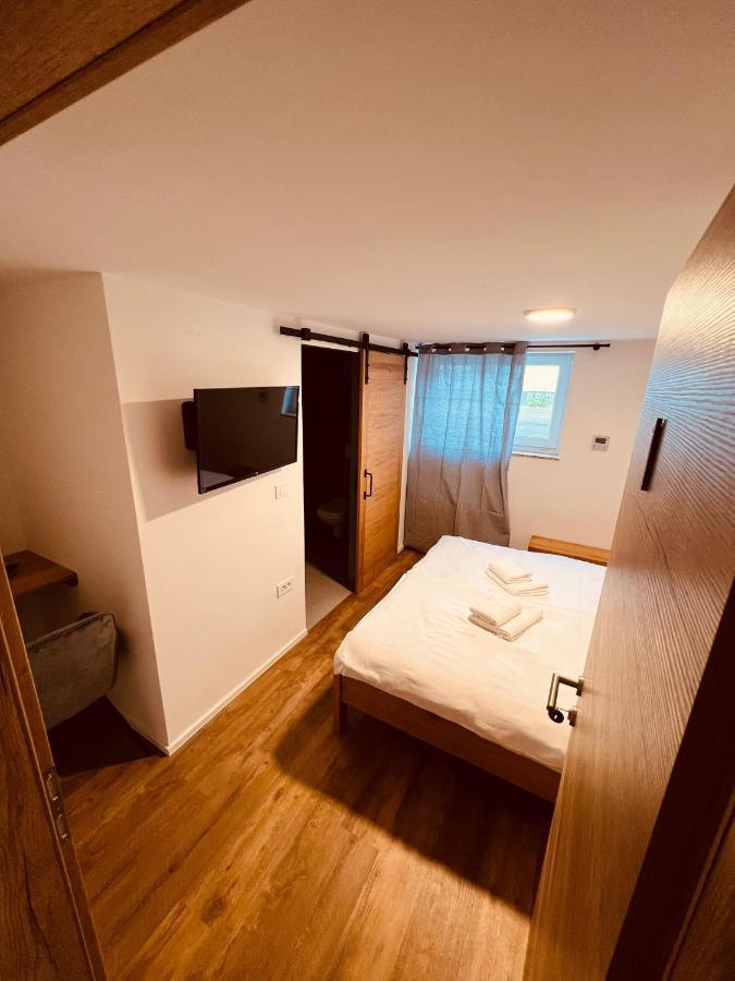 Pjagodic Hotel Cerklje - 5Min To Airport Cerklje na Gorenjskem Eksteriør billede