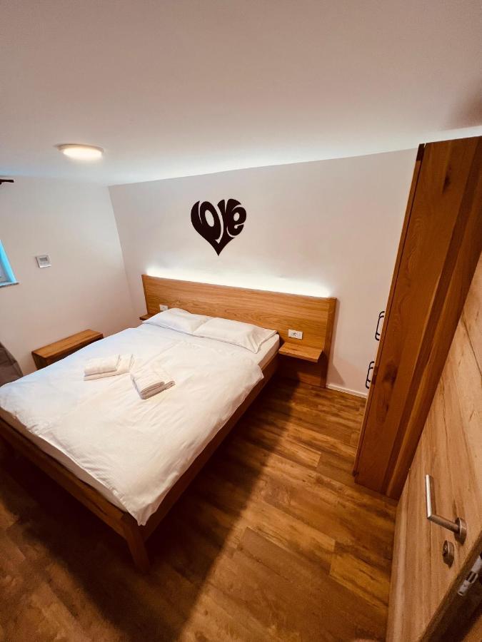 Pjagodic Hotel Cerklje - 5Min To Airport Cerklje na Gorenjskem Eksteriør billede
