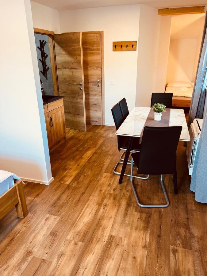 Pjagodic Hotel Cerklje - 5Min To Airport Cerklje na Gorenjskem Eksteriør billede