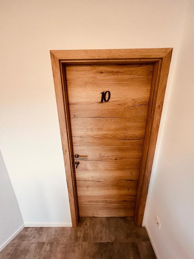 Pjagodic Hotel Cerklje - 5Min To Airport Cerklje na Gorenjskem Eksteriør billede