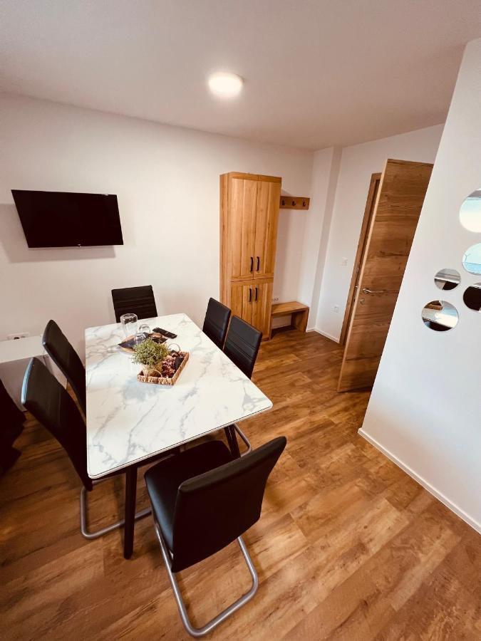 Pjagodic Hotel Cerklje - 5Min To Airport Cerklje na Gorenjskem Eksteriør billede