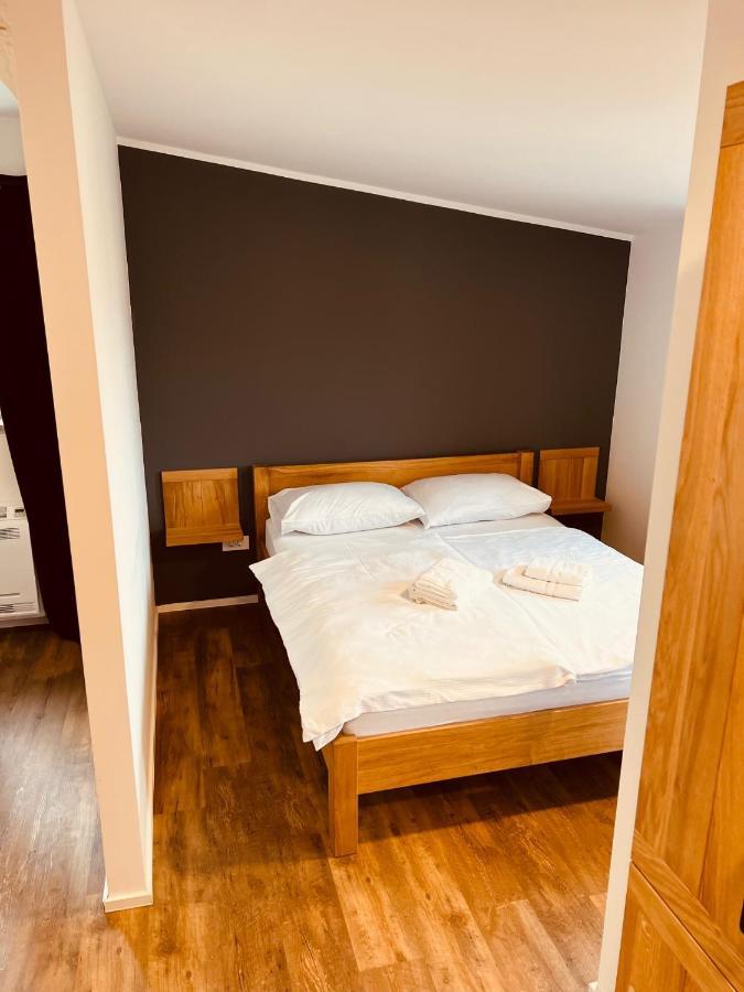 Pjagodic Hotel Cerklje - 5Min To Airport Cerklje na Gorenjskem Eksteriør billede