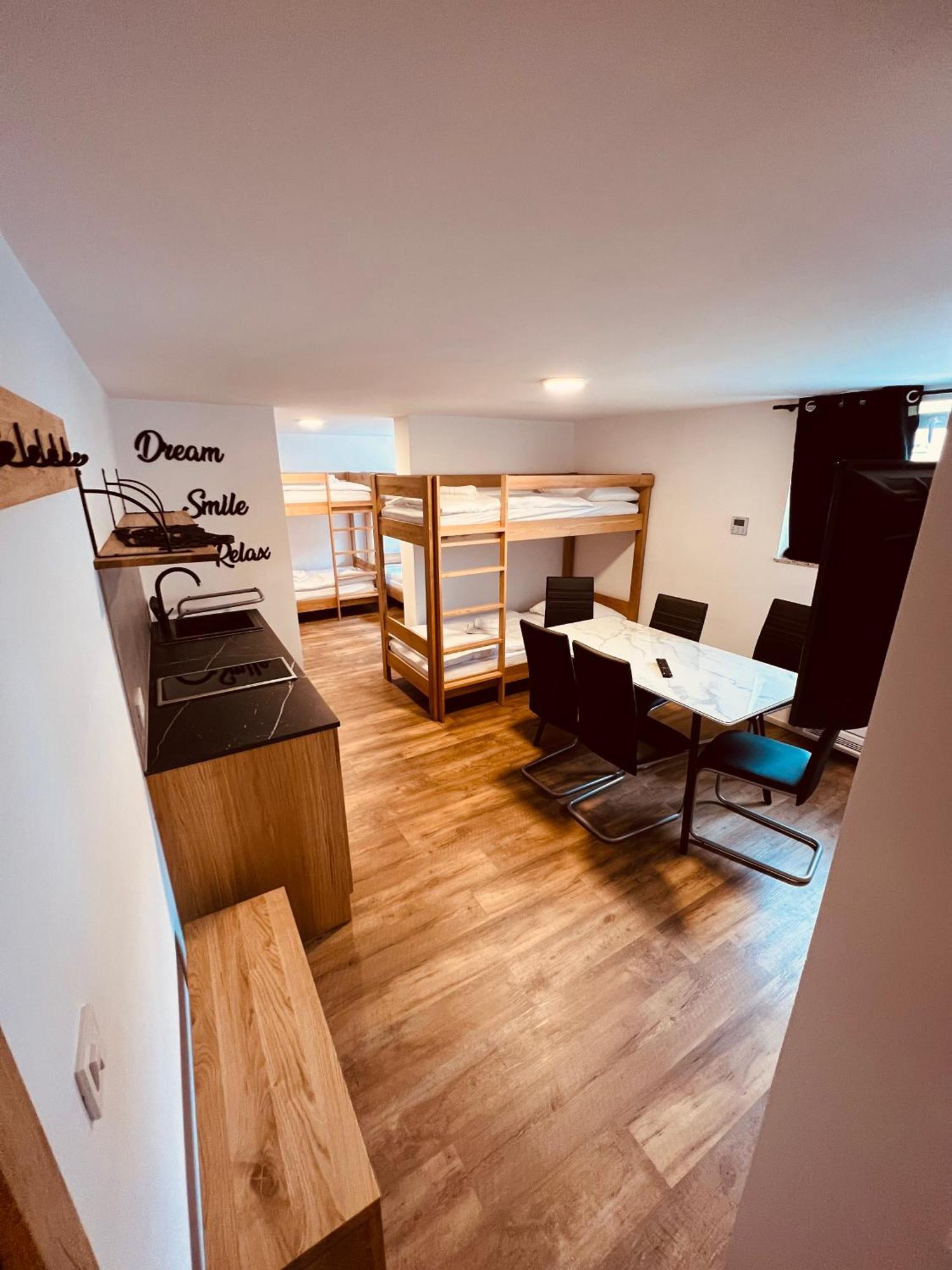 Pjagodic Hotel Cerklje - 5Min To Airport Cerklje na Gorenjskem Eksteriør billede